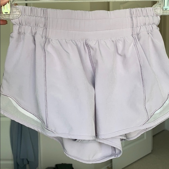 ‼️ SOLD ‼️Lululemon hotty hot II shorts - Picture 7 of 7
